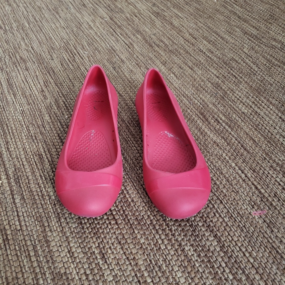 Red Crocs ballet flats shoes